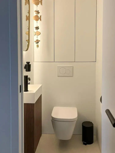Huswell - Renovated Beachfront Apartment
