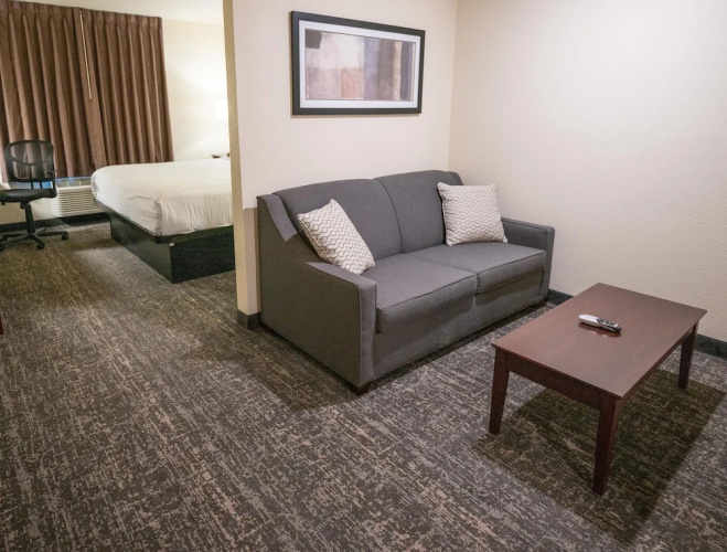 Cobblestone Hotel & Suites - Lamar