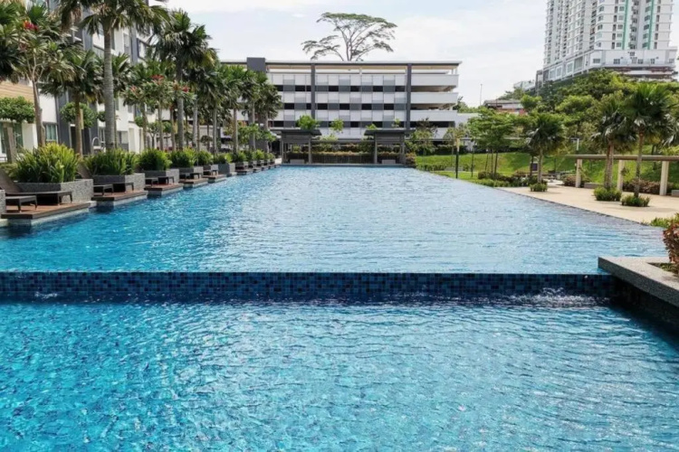 126 Larkin Studio Homestay