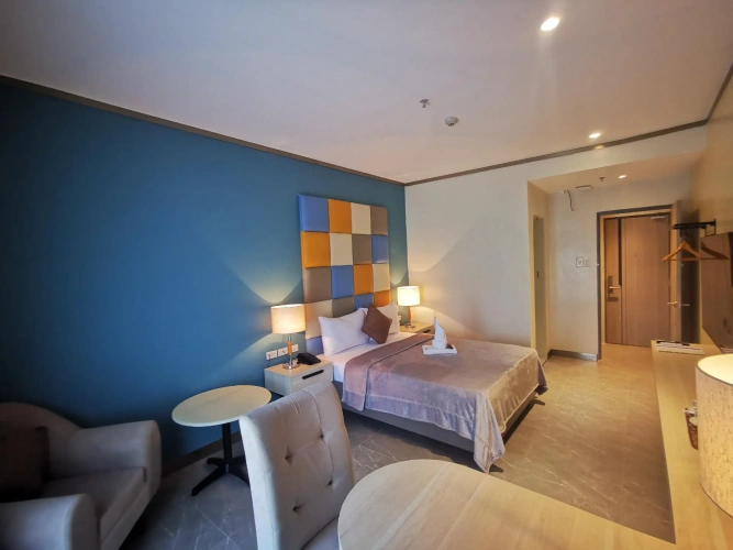 Premier room