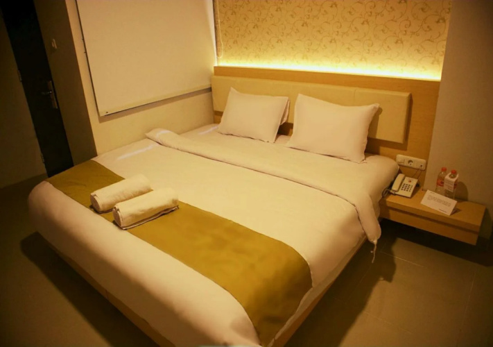 Gold Hotel Simpang Lima