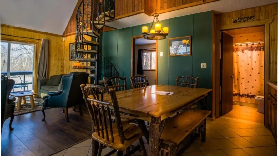 2 Bedrooms Chalet