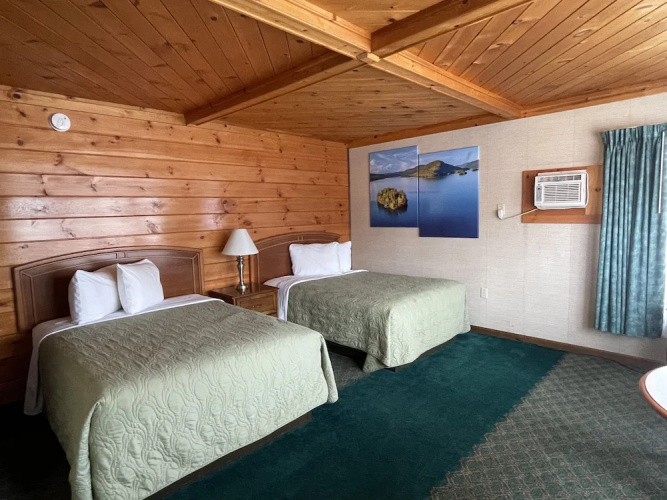 Lake Crest Inn