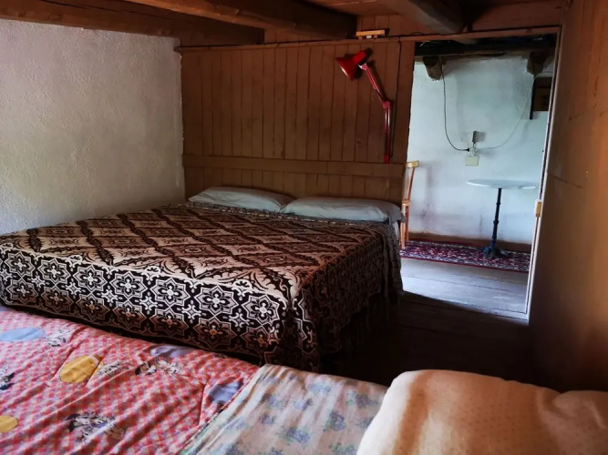 1st Private Room in the Attic With Shared Bathroom use