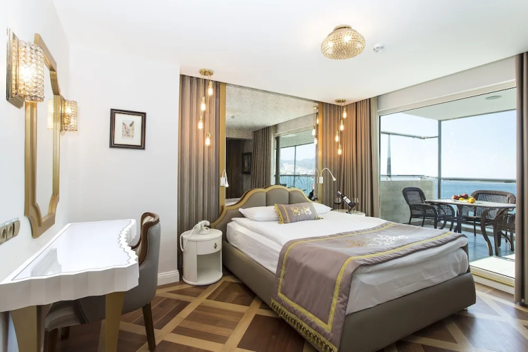 Izmir Palas Otel