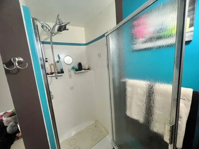 Oasis Room Rental