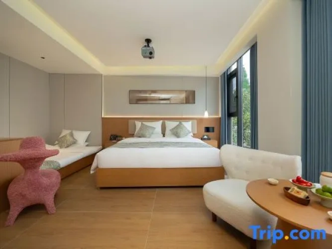 Standard Family room