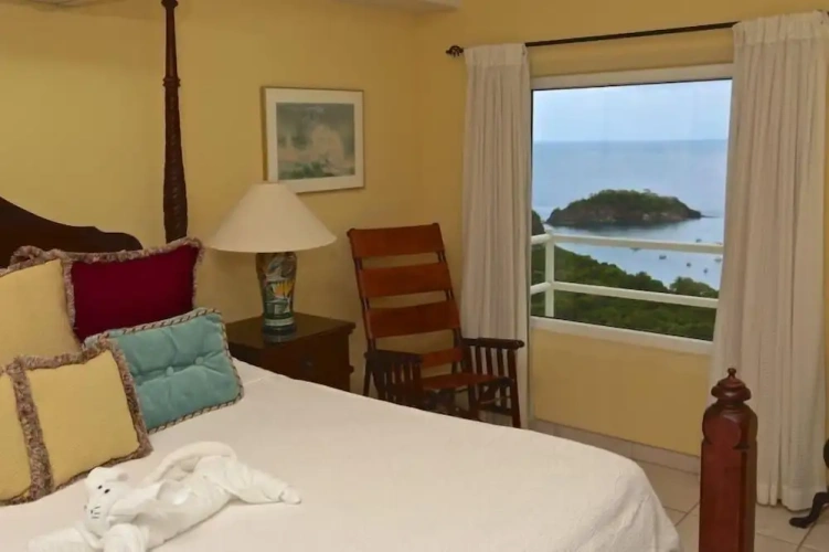 3 Bedrooms Luxury Cottage with ocean view