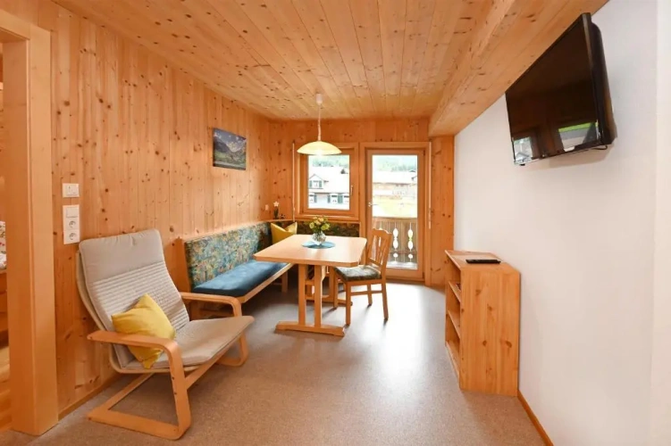 2 Bedrooms Apartment