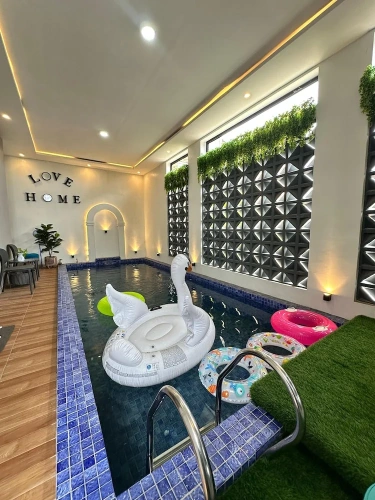 4 Bedrooms Family Villa