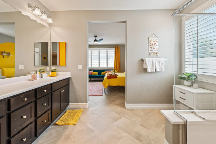 Kaleidoscope by Avantstay Colorful Escape + Pool