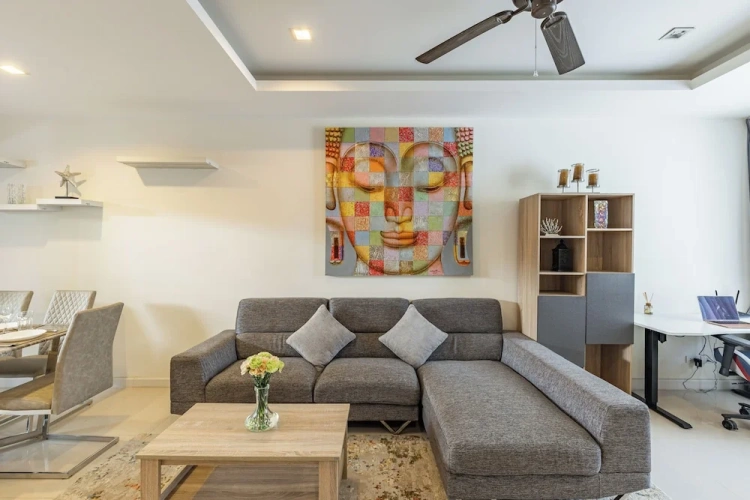 Comfort room
