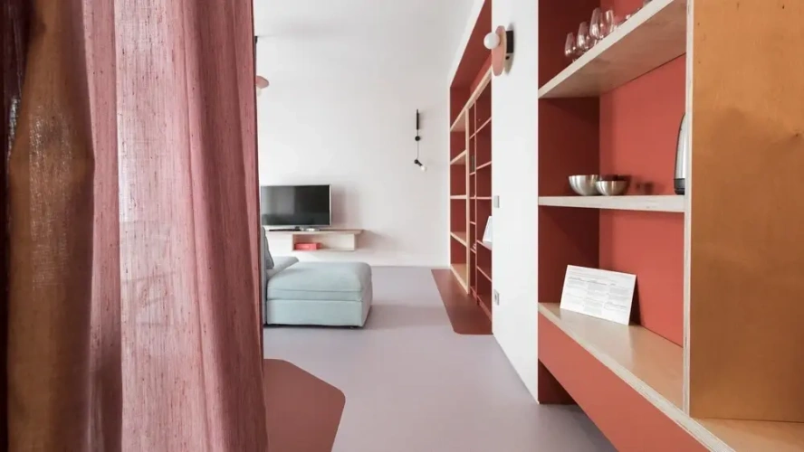 2 Bedrooms Quadruple Apartment