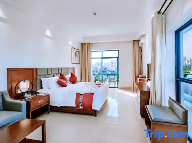 Grand Double room with lake view