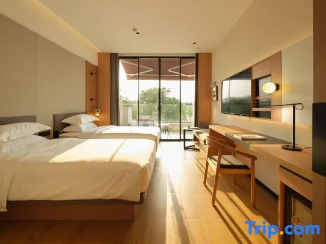 Luxury Twin room with lake view