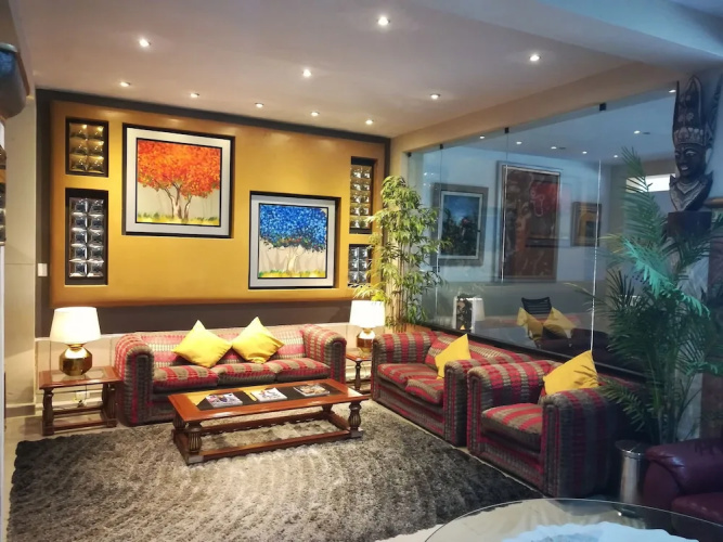 Rizzo Plaza Hotel