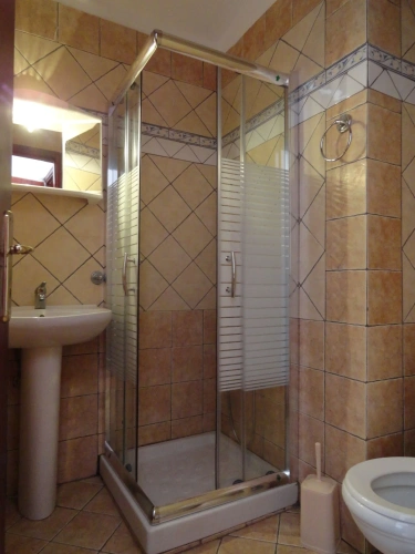2 Bedrooms Villa