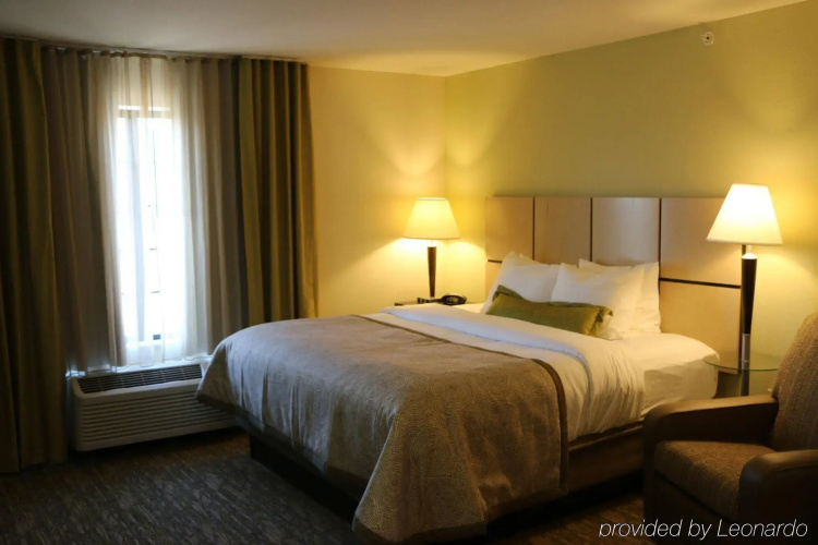 Candlewood Suites Bloomington by IHG