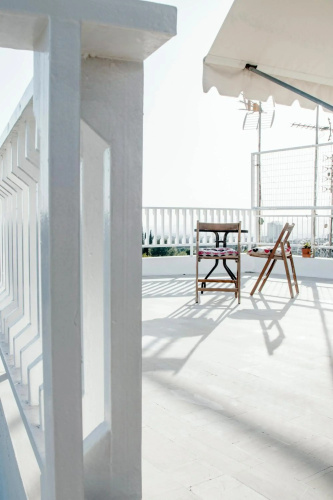 Top floor studio with endless view