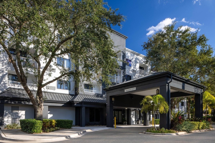 1 Bedroom Double Suite with balcony
