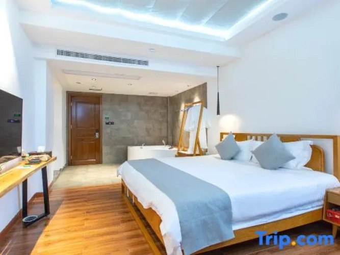 Deluxe Double room with lake view