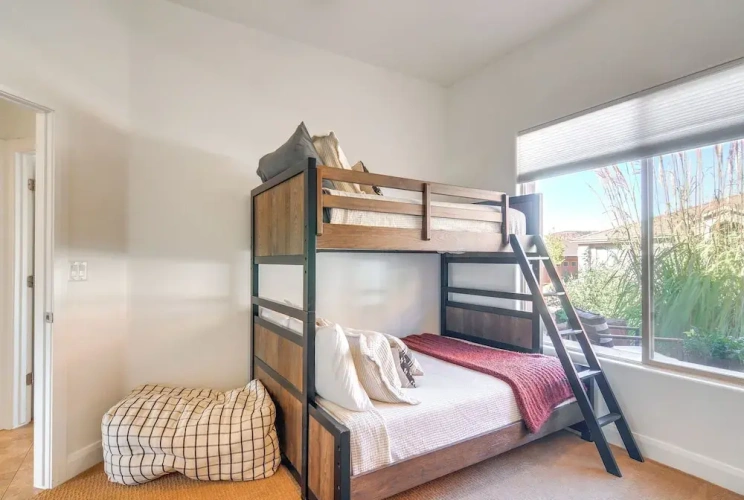 3 Bedrooms Cottage