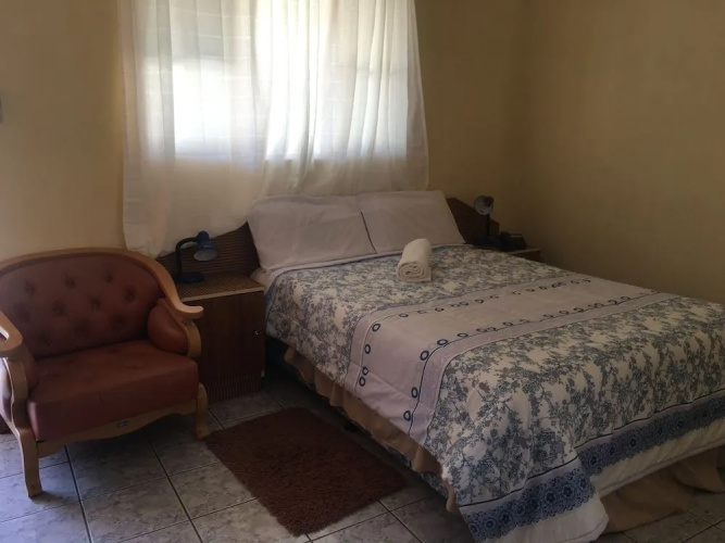 Tshesebe Stopover Motel
