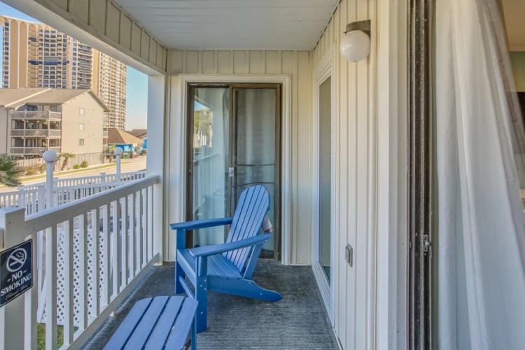Myrtle Beach Condo w/ Balcony + Ocean Views!