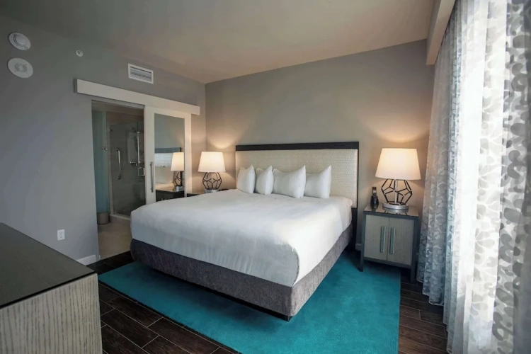 Deluxe Double Suite