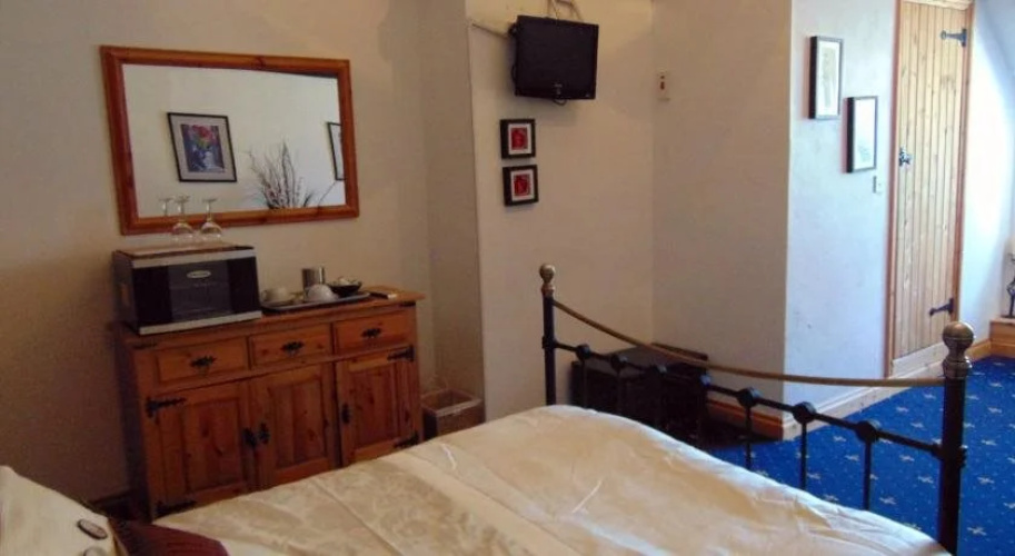 The Racehorse Inn