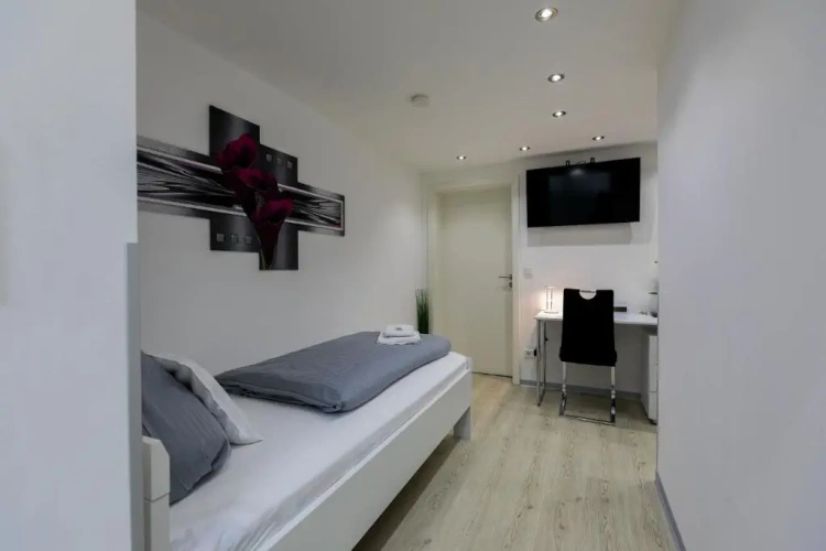 Standard Single room