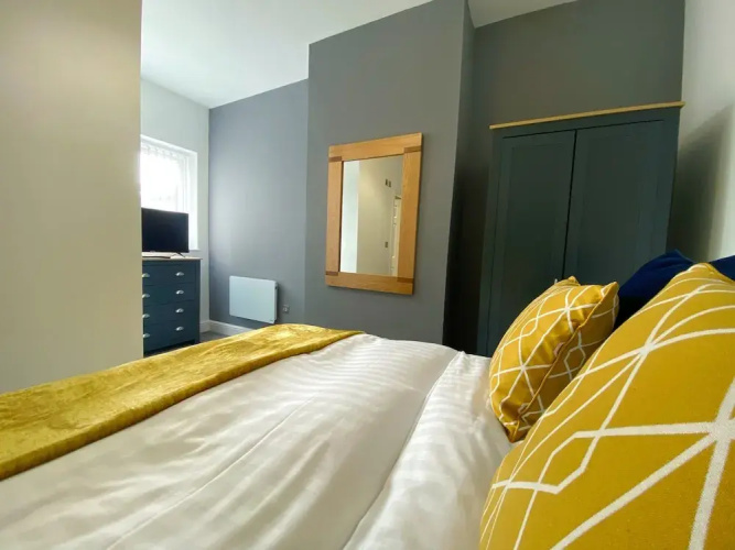 Mayfair Suite Sasco Apartments