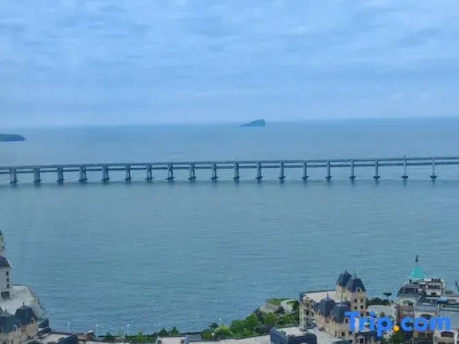 Yueju Hotel (Dalian Hi-tech Wanda Plaza)