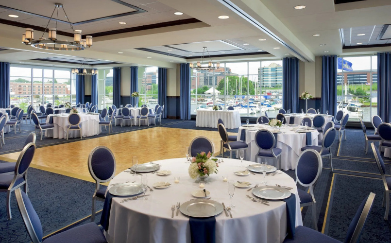 Sheraton Erie Bayfront Hotel photo 20
