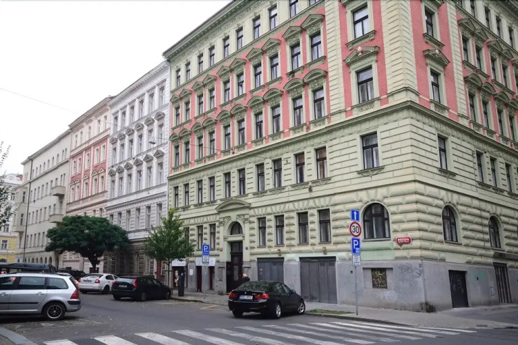 Wenzig apartment