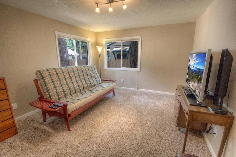 Corner Pocket Chalet