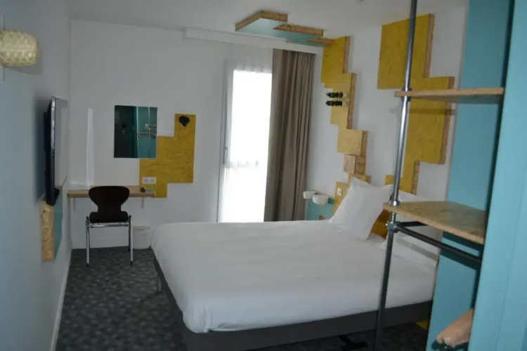 Greet Hotel Rennes Pace