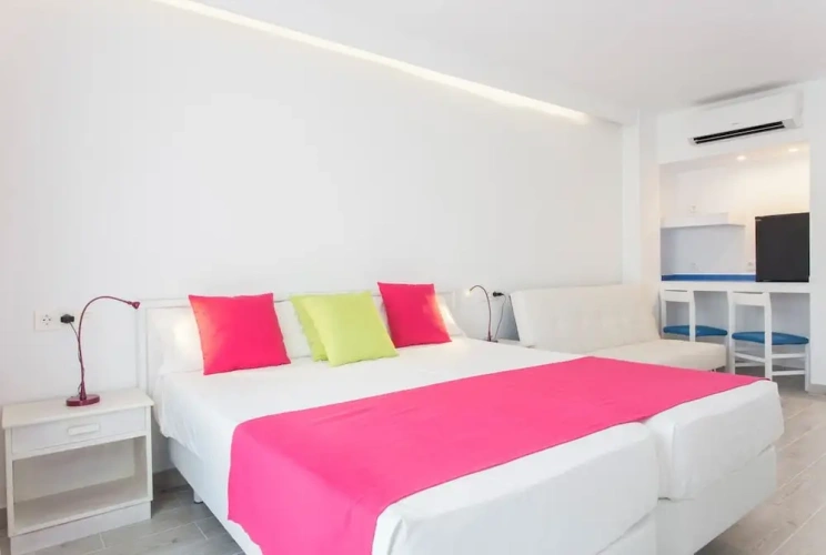 Standard Double room with balcony