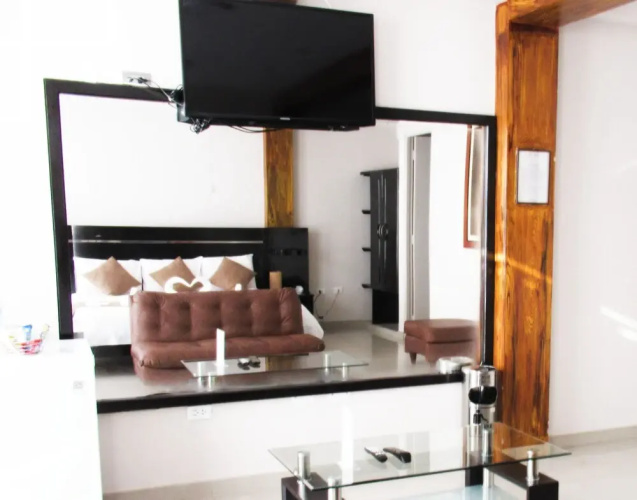 Aura Hotel