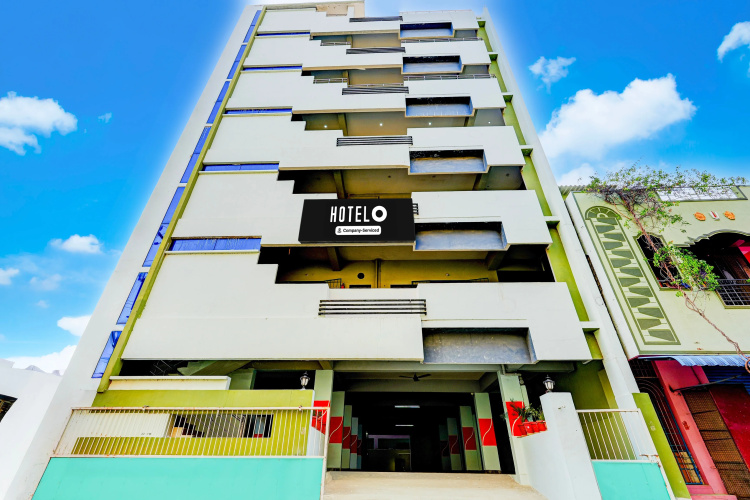 Hotel rama grand