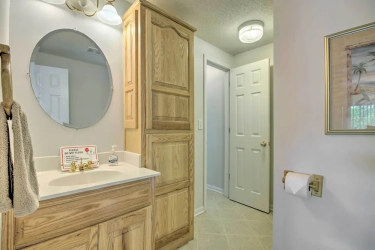 4 Bedrooms Cottage