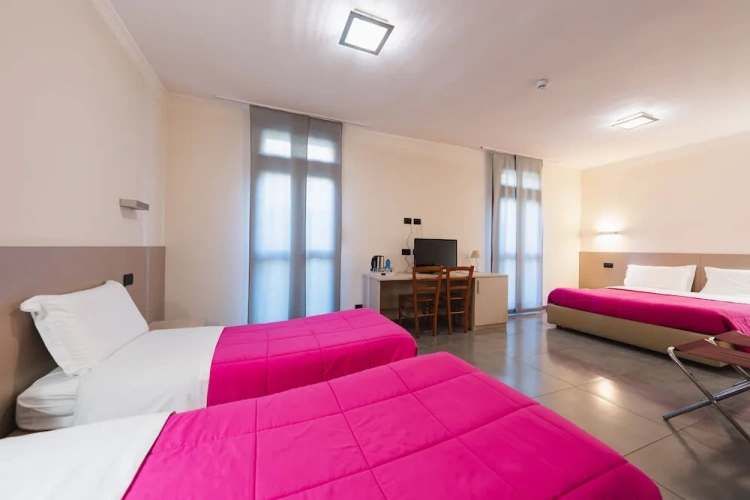 Standard Quadruple room with balcony