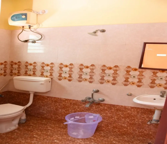 Aishwaryam Deshna Service Apartment