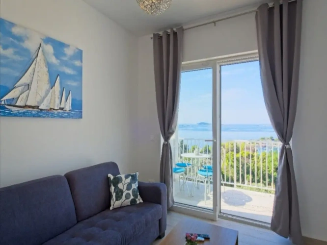 1 Bedroom Apartment with balcony