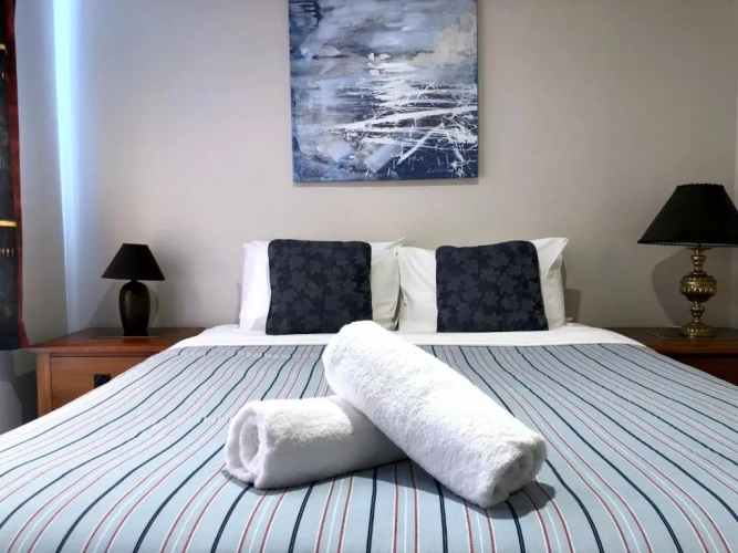 3 Bedrooms Quadruple Cottage