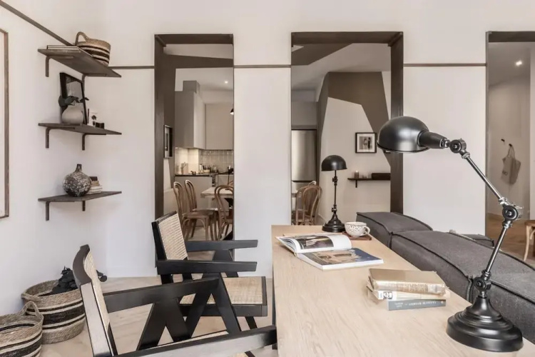 Broto - 4 Bedrooms in Malasa a