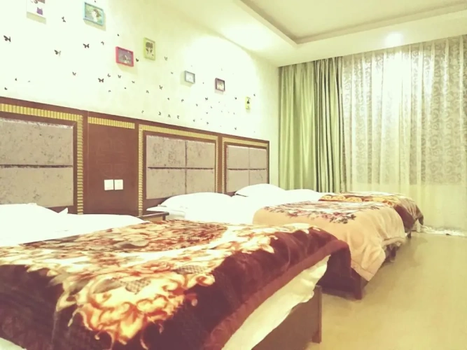 Economy Triple room
