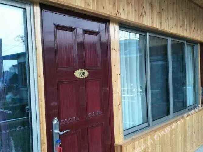1121 Hostel