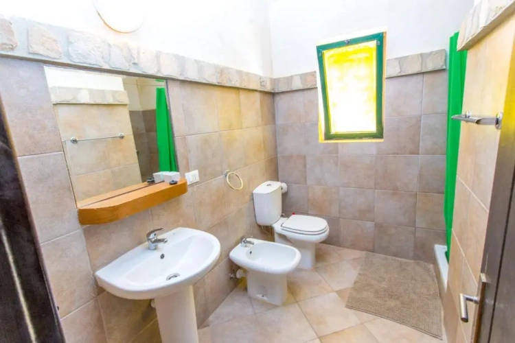 Standard Triple room with balcony