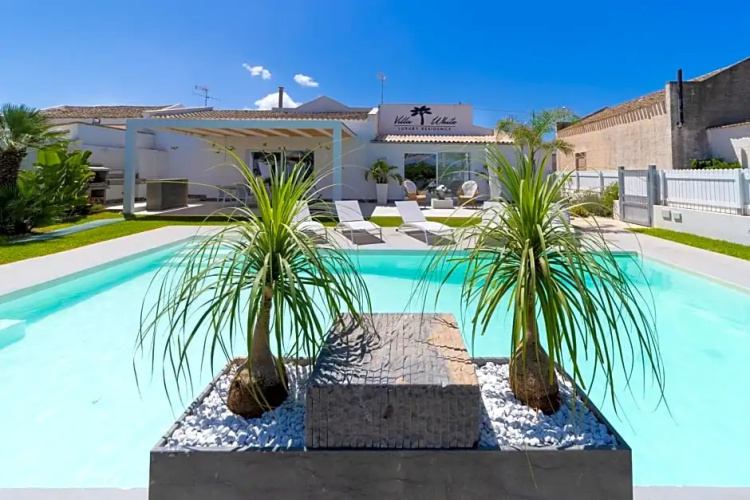Villa White Luxury Residence